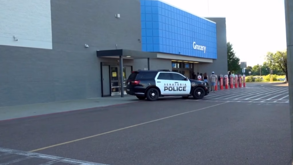 Mississippi police shooting kills baby in Walmart Mississippi police shooting kills baby in Walmart
