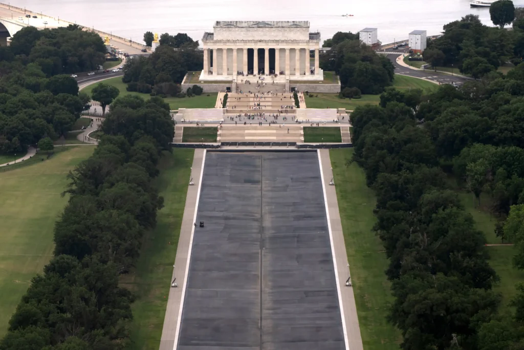 Reflecting Pool Case Dropped After New Evidence