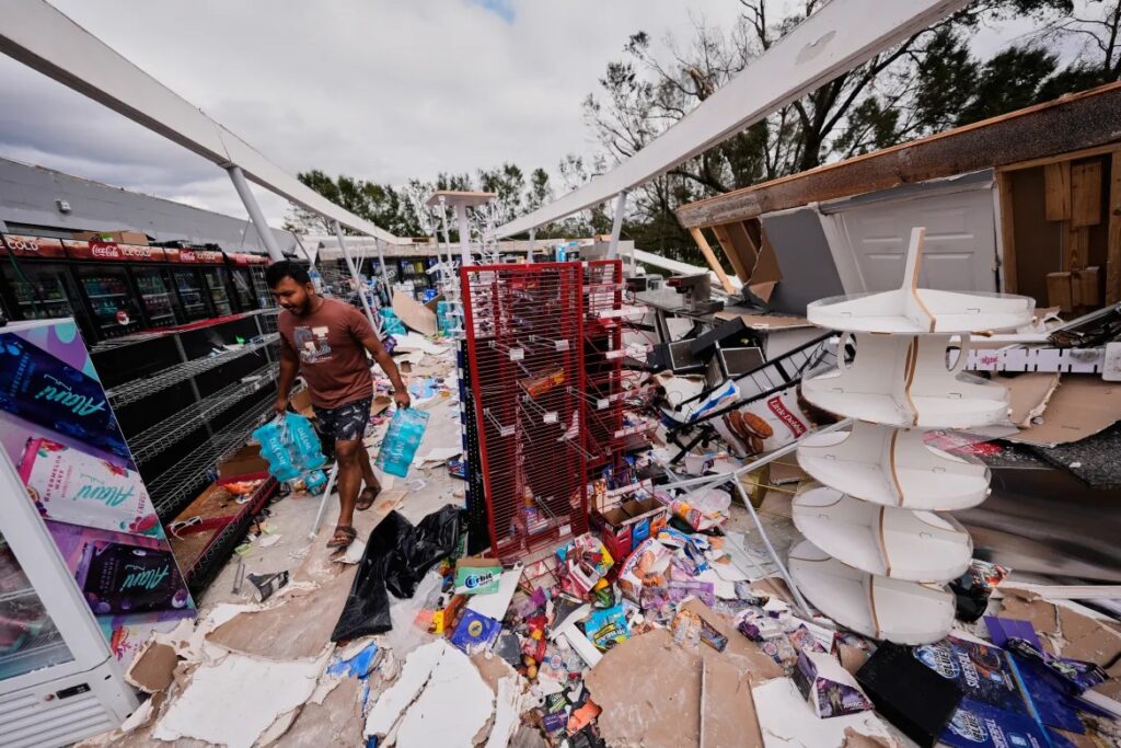 Hurricane Isaias Leaves Thousands Without Power Hurricane Isaias Leaves Thousands Without Power
